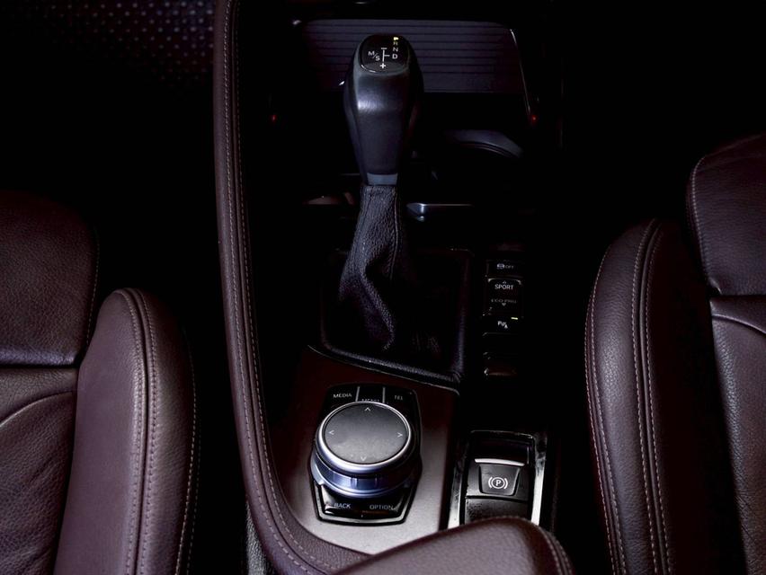 BMW X1 2.0 sDrive18d M SPORT ปี 2017 | โฉม F48 (ปี 16–23) 14
