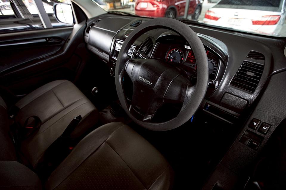 ISUZU D-MAX 1.9 Ddi S SPARK EX ปี 2016 สีน้ำเงิน มือเดียวป้ายแดง 14