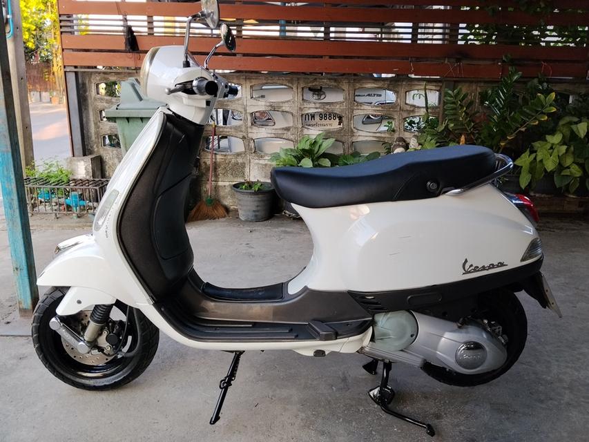 ลดราคา Vespa LT 125 3Vie ครับ