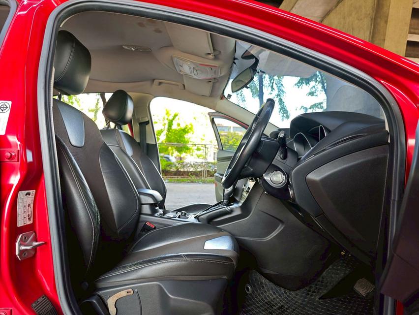 ขายด่วน! Ford Focus 2.0 S Hatchback AT ปี 2013 14