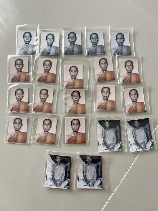 ภาพถ่าย หลวงปู่โต๊ะแท้ทันปลุกเสกใบละ800บาทสนใจทักมมาได้คับ