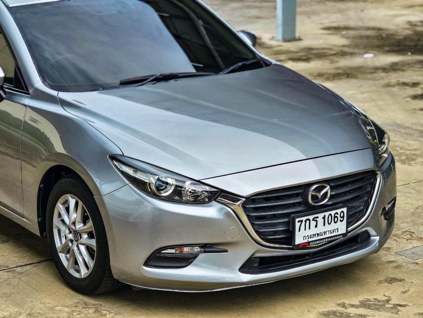 Mazda3 2