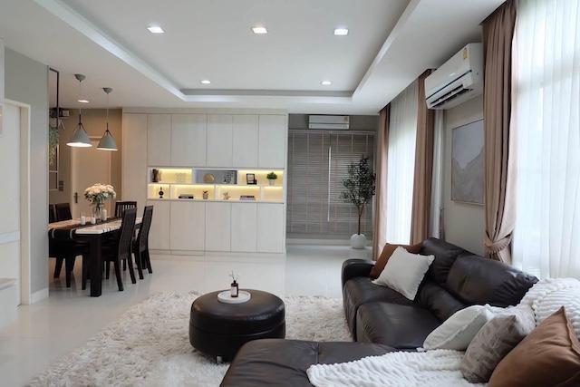 HR 10476 ให้เช่าบ้านเดี่ยว 2 ชั้น มัณฑนา 2 บางนา กม.7 บ้านหลังใหญ่พร้อมโซลาร์เซลล์และ EV Charger ใกล้เมกาบางนา 2