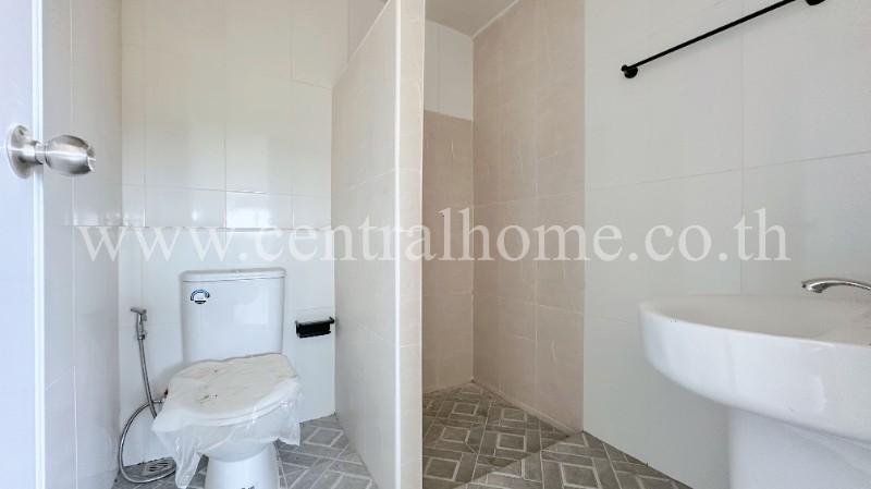 บ้านแฝด ปัญญสิริย์ ลาดหลุมแก้ว เฟส 2 หลังริม บ้านมือ 1 8