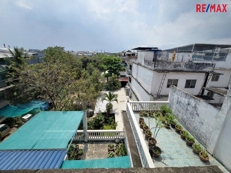 ขายอาคารพาณิชย์ 3.5 ชั้น 3 คูหา พระราม 2 ซอยสะแกงาม 35/3 พื้นที่ใหญ่ เหมาะทำธุรกิจ 20