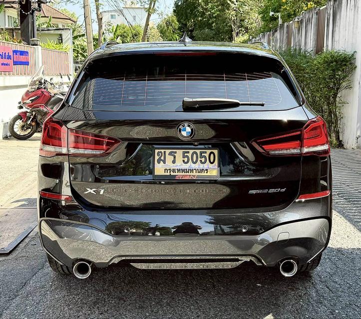 BMW X1 sDrive20d M-sport ปี 2022 8