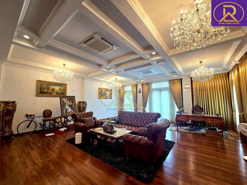 ขายบ้านสวยหรู เหมาะพักอาศัย หรือทำธุรกิจ ติดถนนพระยาสัจจา-คีรี ใกล้ตลาดไฟฟ้า ต.เสม็ด อ.เมืองชลบุรี จ.ชลบุรี 5