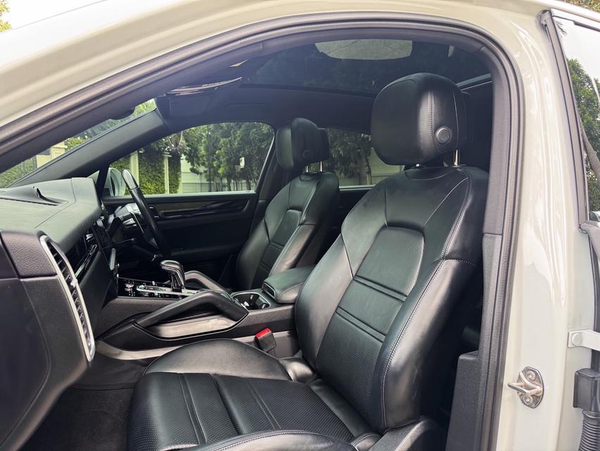 รหัสรถ AVA1919 🌟 Porsche Cayenne e-hybrid Coupe ปี 2022 15