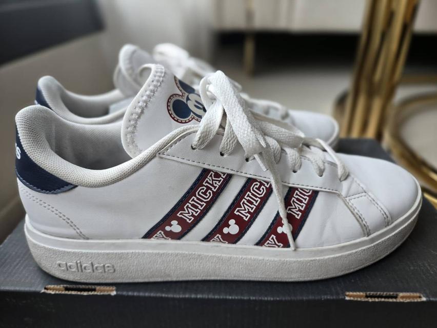 รองเท้า adidas มิ๊กกี้เมาท์ 4
