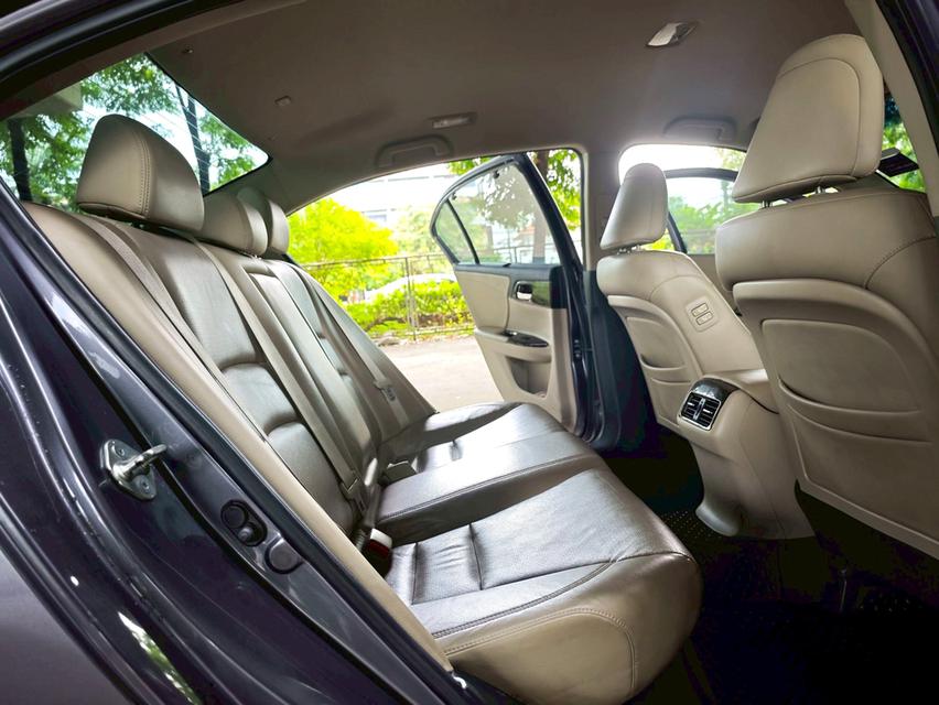 2014 Honda ACCORD 2.0EL รถมือเดียวพร้อมใช้ รูปที่ 8