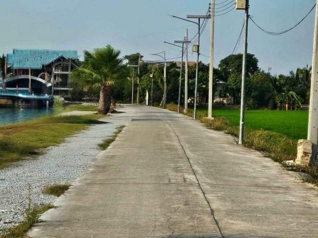 ขายที่ดินพร้อมสิ่งปลูกสร้างบางใหญ่นนทบุรีบนเนื้อที่ 12 - 2 - 64 ไร่ เหมาะ สำหรับทำบ้านพักตากอากาศ,โฮมสเตย์,คาเฟ่ ,ร้านอา 2