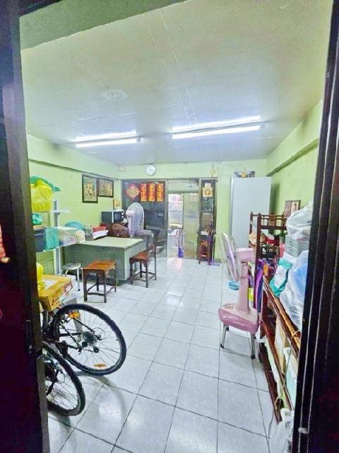 BTSเอกมัย 2.19กม. 18 ตร.วา.ถ.เพชรบุรี ขายอาคาร 4.5 ชั้น 6นอน ตลาดเอกมัย 100 ม. 298 ตร.ม.นานาชาติเอกมัย 700 ม.3 น้ำ 2