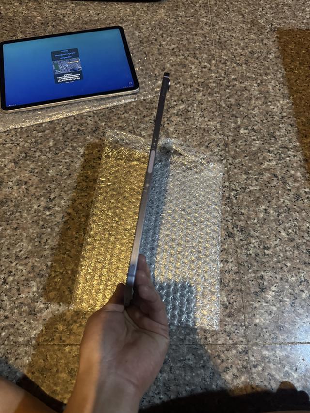 ขายๆๆๆถูกๆๆiPadAir5 M1 สีPurple 256กิ๊กWifi Celluer ใส่ซิมได้ตัวTopสุดสูนTrueสภาพสวยๆเครื่องใช้งานดีทุกๆฟังชั่นเครื่องรีสโตได้ตลอดไม่มีติดไอคราว ( จอไ 6