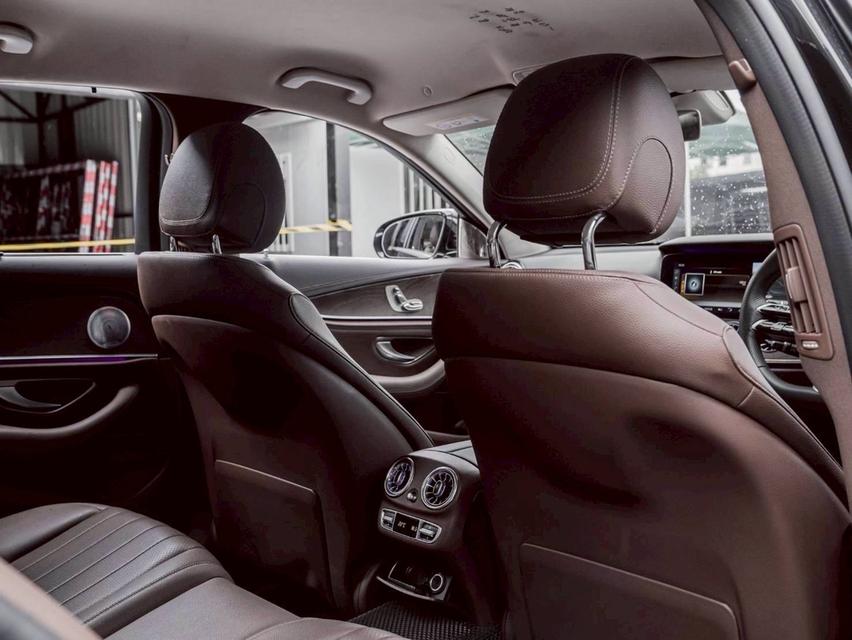 รหัสรถ 67GG7750 Benz E350e W213 ปี 2017 18