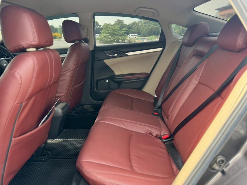 Honda Civic FC 1.8 E CVT (MNC) 2020. สีเทา  ออโต้ มือเดียว 15
