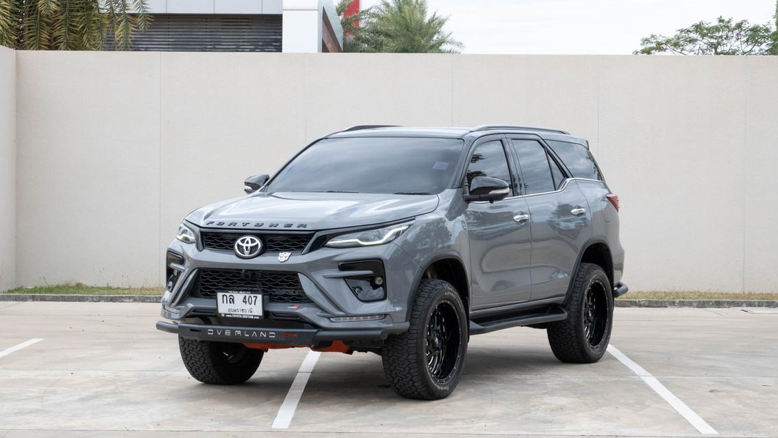 Toyota Fortuner 2.4 V ปี 2017 3