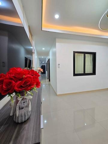 บ้านรีโนเวทพร้อมอยู่ ใกล้ตลาดไร่วนาสิน ซอยสยามคันทรีคลับ พัทยา 2