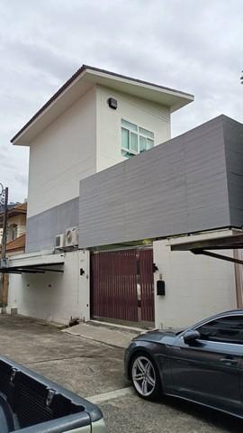PB5440 ให้เช่าบ้านเดี่ยว 2 ชั้น ซอยปรีดีพนมยงค์14 ใกล้ BTSพระโขนง บ้านรีโนเวทใหม่  4
