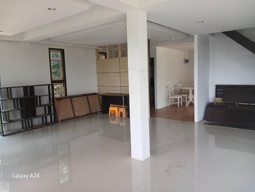 บ้านทรงอังกฤษพร้อมที่ดิน 1.5 ไร่ ติดริมโขง นครพนม