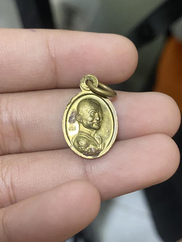 เหรียญเม็ดแตงหลวงพ่อทวดหลังพระอาจารย์ไพโรจน์ วัดห้วยมงคล ประจวบคีรีขันธ์ ปี2557 2