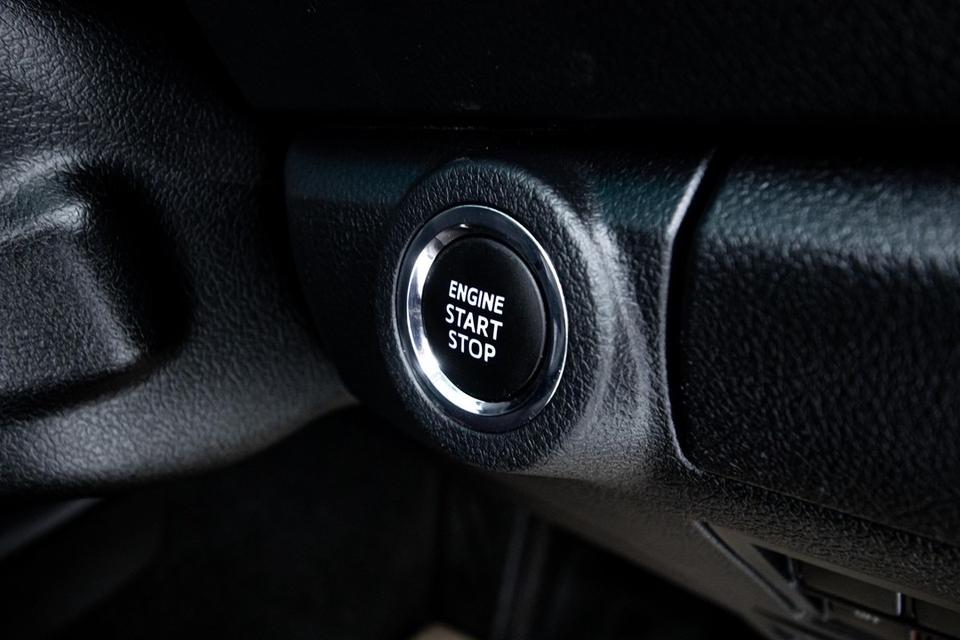 รหัสรถ 1D086 FORTUNER 2.4 V 4WD 2018 13