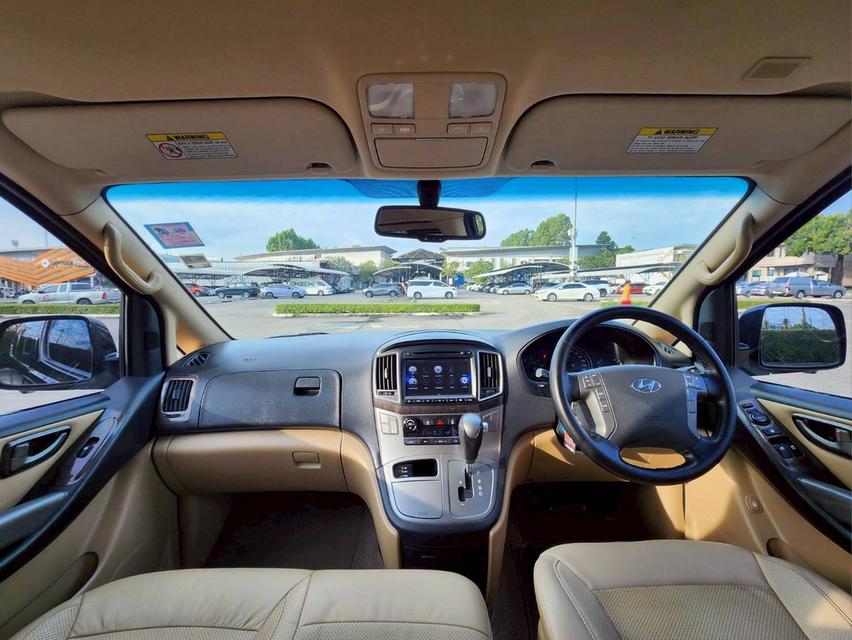 รหัสรถ 67GG549 🚐🚙HYUNDAI H1 DELUXE 2018 ตัวสุดท้าย สีดำ ภายในเบจ 6