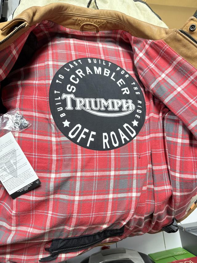 เสื้อการ์ดหนัง Triumph Shirket ของแท้ รูปที่ 4