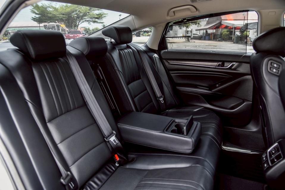 รหัสรถ CBL7117 Honda Accord 2.0 Hybrid AT 2020 11