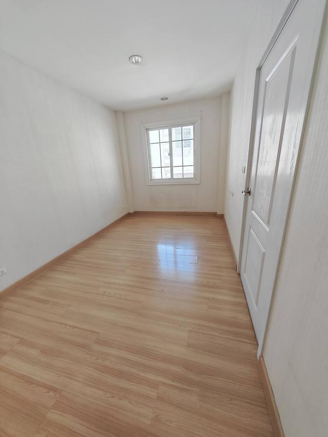 ให้เช่าทาวน์โฮม 4 ชั้น ห้องมุม The Master @BTS Udomsuk 8