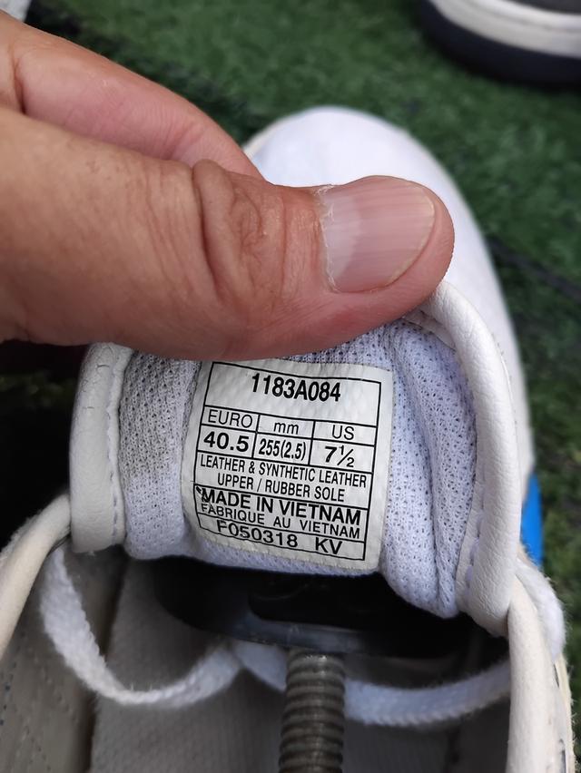 ONITSUKA TAUNAHIKIEUR 40.5/25.5สวยเลยไม่เก็บสีไร้ตำหนิ690ค่าส่ง50