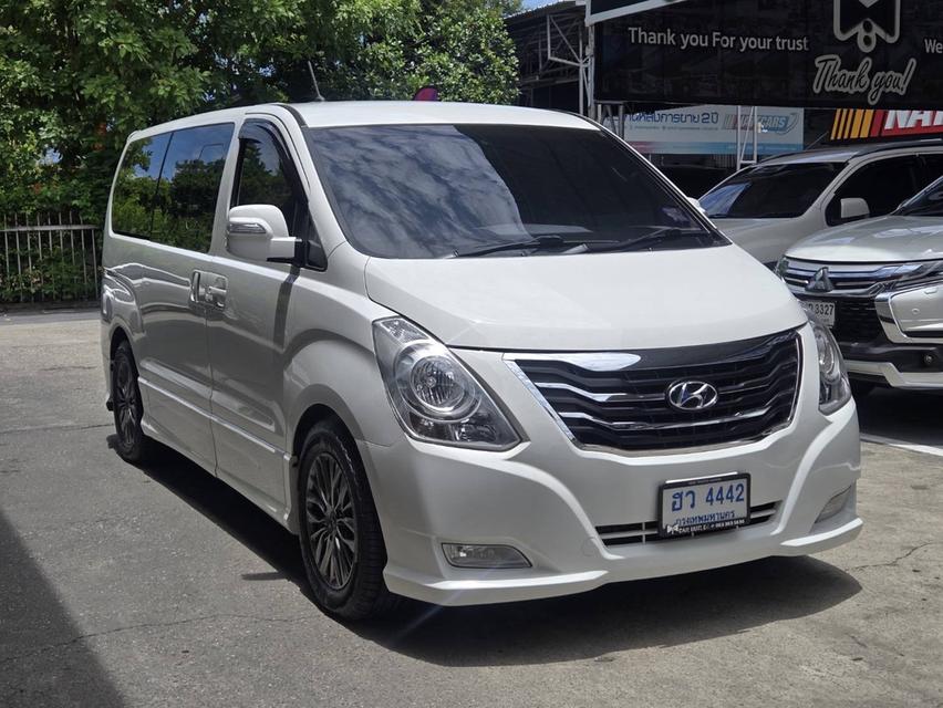 รหัสรถ CBL4442 Hyundai H-1 2.5 Limited AT 2016