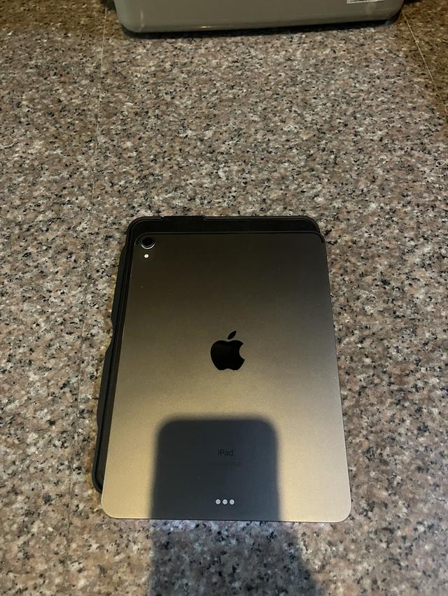 ขายiPadPro11นิ้วสีSpace Gray 256กิ๊กสูนTrueสภาพสวยๆใช้งานดีทุกๆฟังชั่นถูกๆ 2