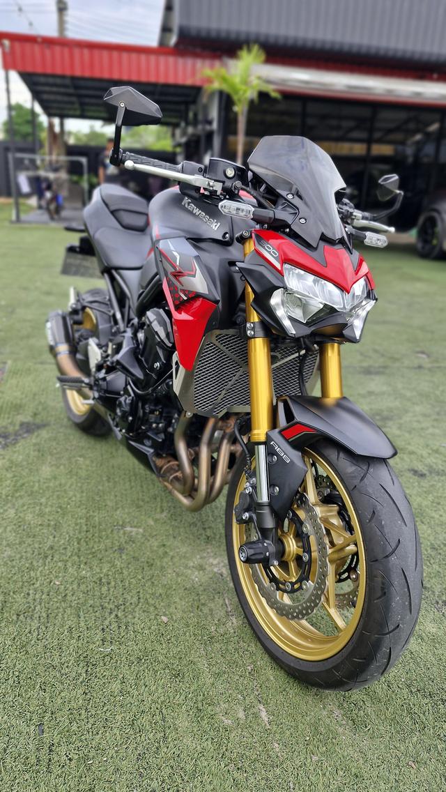 Kawasaki Z 900. SE REFINED 19
