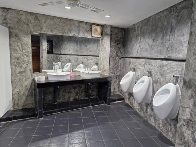 ให้เช่าอาคาร 3 ชั้น ริมถนนพระราม 4 ติดถนนใหญ่ ออฟฟิศพร้อมใช้งาน 9