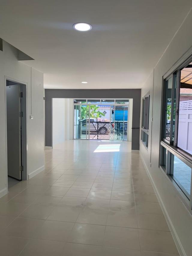 🌟🏡 ลดทันที 200,000 บาท!! ขายทาวน์เฮาส์ 2 ชั้น (หลังมุม) เนื้อที่ใหญ่ 34.3 ตร.ว. รีโนเวทใหม่ทั้งหลัง! 🏡🌟 10