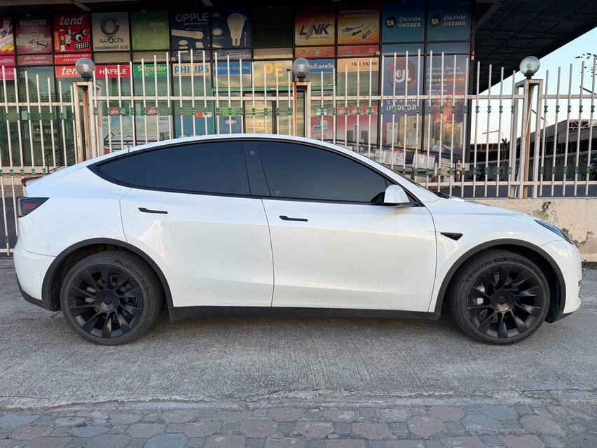 (แจ้งรหัสรถ PJP9390) 2023 TESLA Model Y Long Range AWD รูปย่อยที่ 3