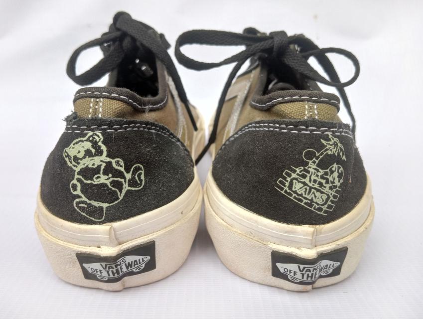VANS รองเท้าผ้าใบมือสอง สีดำ-เขียว สภาพเหมือนใหม่ จัดส่งฟรี! เก็บปลายทาง
