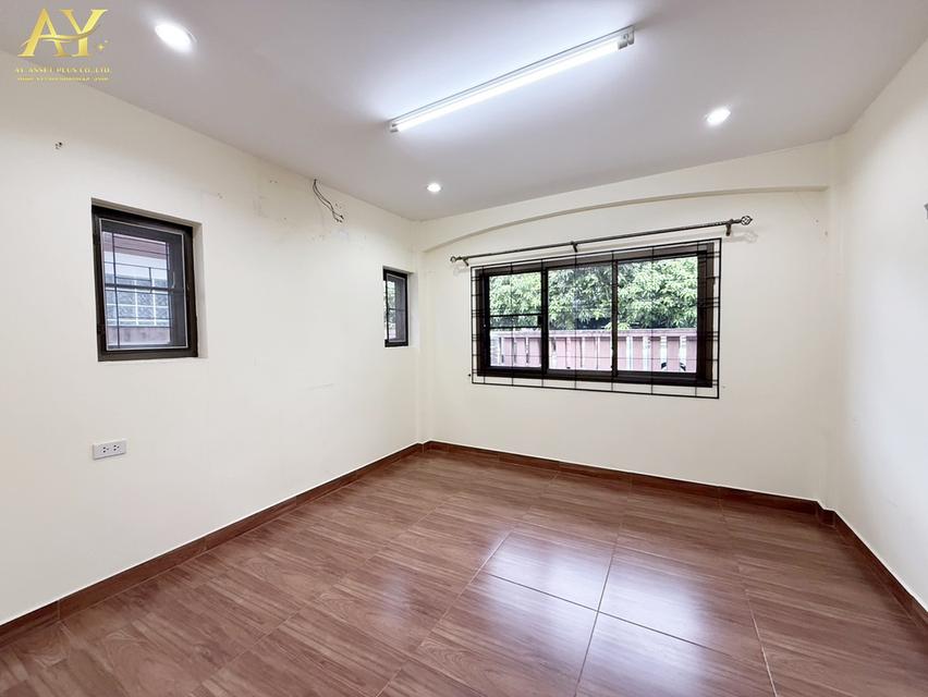 🏡✨ บ้านเดี่ยว หมู่บ้านสัมมากร รามคำแหง 112  ใกล้รถไฟฟ้าสถานีสัมมากร และแหล่งชุมชนครบวงจร ในราคาเพียง 6.2 M ‼️ 6