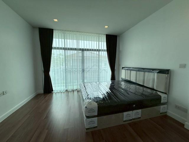 PB5578 ให้เช่าบ้านเดี่ยว 2 ชั้น โครงการเศรษฐสิริ ศรีนครินทร์–พระราม 9 ซอยกรุงเทพกรีฑา7 เฟอร์นิเจอร์และเครื่องใช้ไฟฟ้าใหม่ทั้งหลัง พร้อมเข้าอยู่ 14
