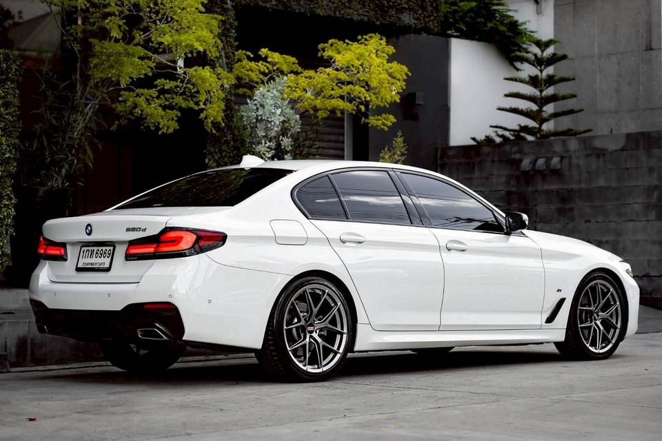 รหัสรถ PR6969 BMW 520d ดีเซล  M-Sport Package (Model G30 LCI) 6