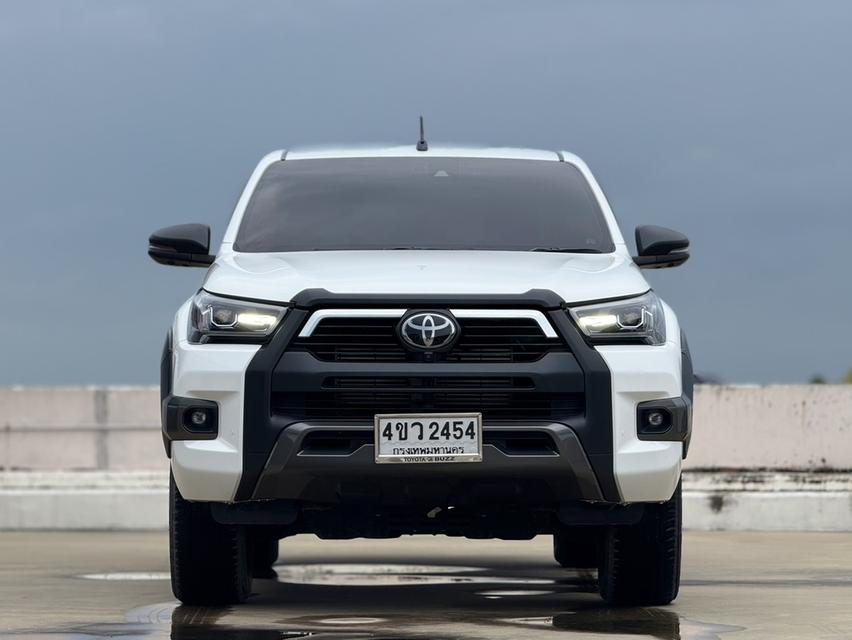 TOYOTA Hilux Revo Rocco 2.4 Prerunner Double Cab 2WD ปี 2023