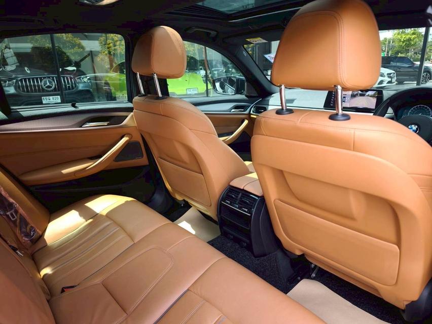 รหัสรถ KPV53 2019 BMW 530e 2.0 M SPORT สีดำ 10