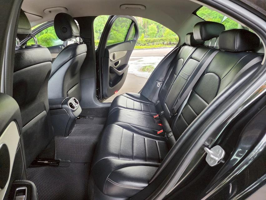 ขายรถ Benz C200 W205 ปี 2015 สีดำ เกียร์ออโต้ 10
