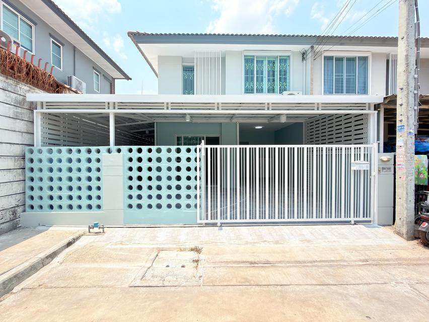 หมู่บ้านพฤกษาวิลล์55/2 ซ.31 (วงแหวน-รามอินทรา) โทรสอบถามราคา 1