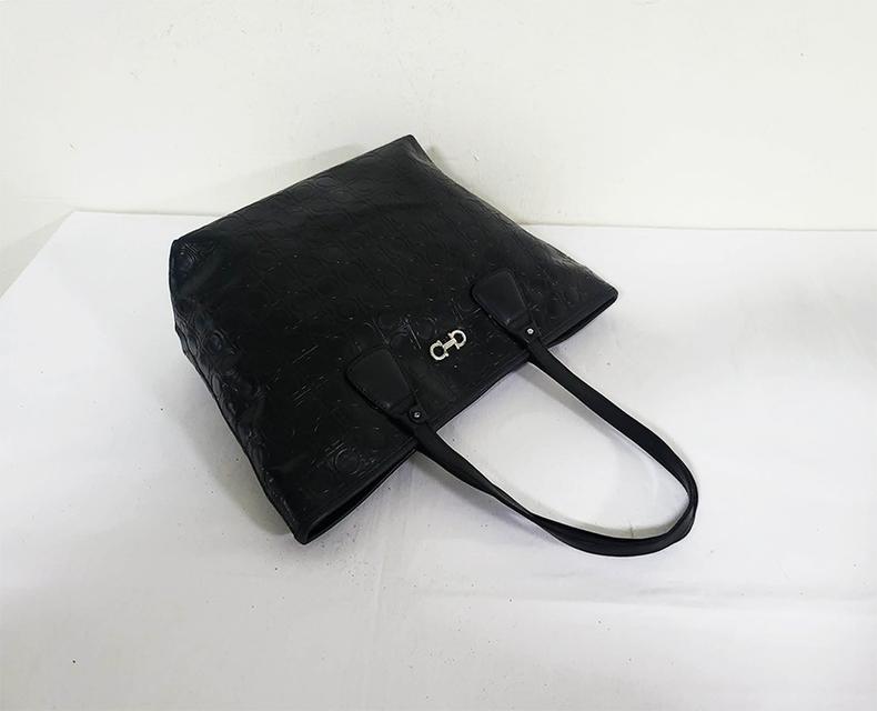 กระเป๋า Salvatore Ferragamo tote แท้ รูปที่ 3