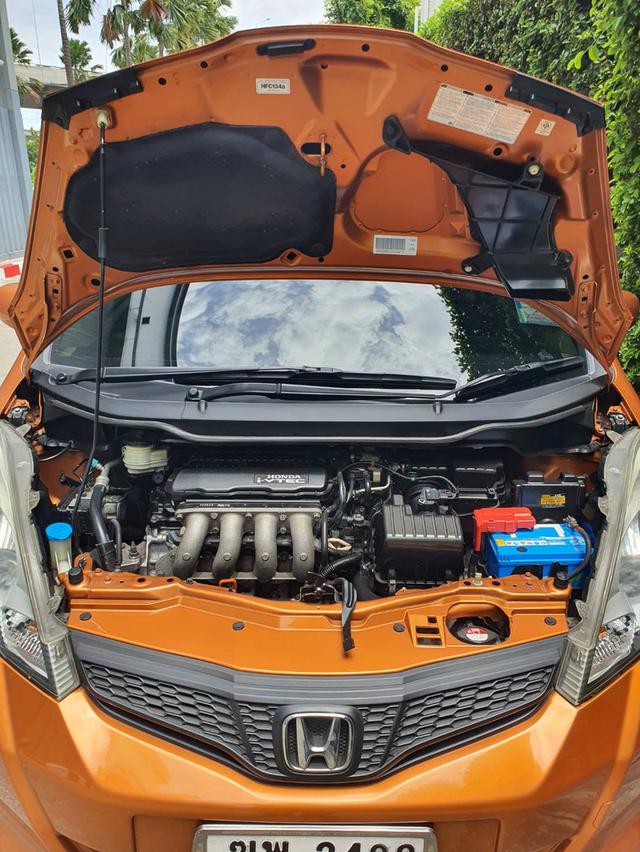 Honda Jazz 1.5V(AS) ปี 2012 สีส้ม รถมือ 1 วิ่งน้อย 8