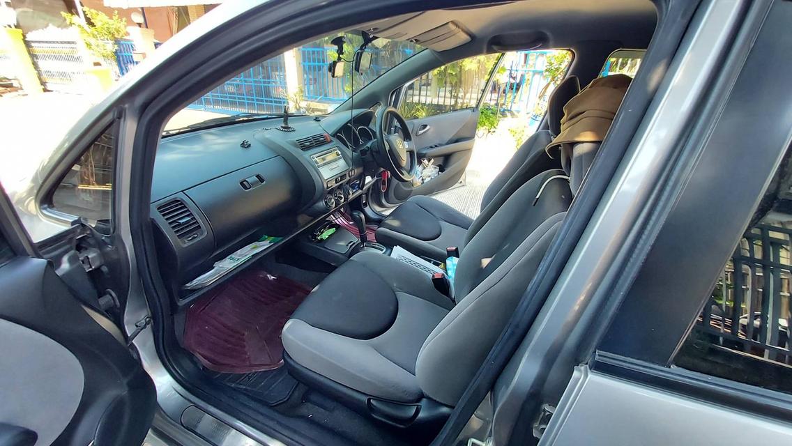 เจ้าของขายเอง Honda Jazz 1.5E (ปี 2006) ดูแลอย่างดี ไม่เคยชนหนัก ไม่เคยจมน้ำ รูปที่ 6