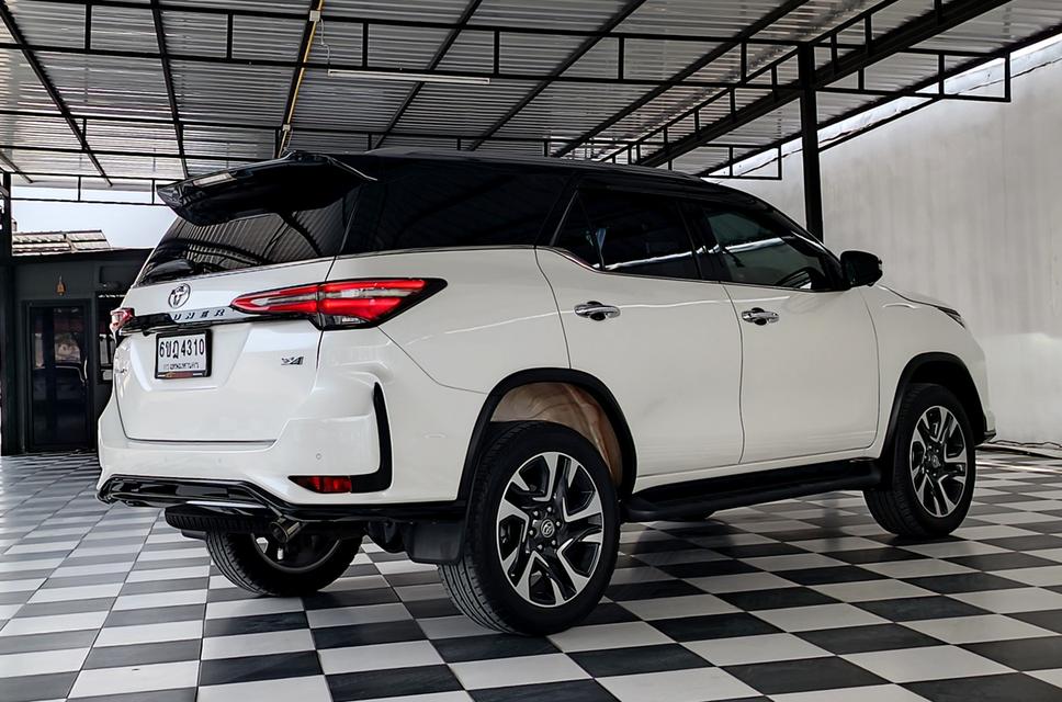 FORTUNER LEGENDER 2.4 V 2WD ปี 2021 4