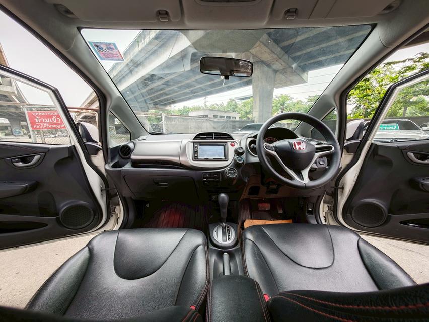 ขายรถ Honda Jazz 1.5SV ปี 2008 สีขาว เกียร์ออโต้ 14