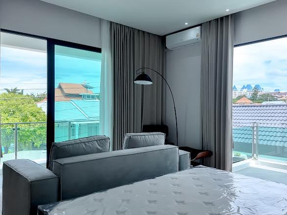 For rent pool villa 2 storey 25.0 million Jomtien beachfront 5